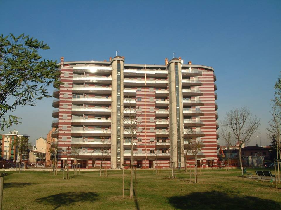 Building Residence in the Park